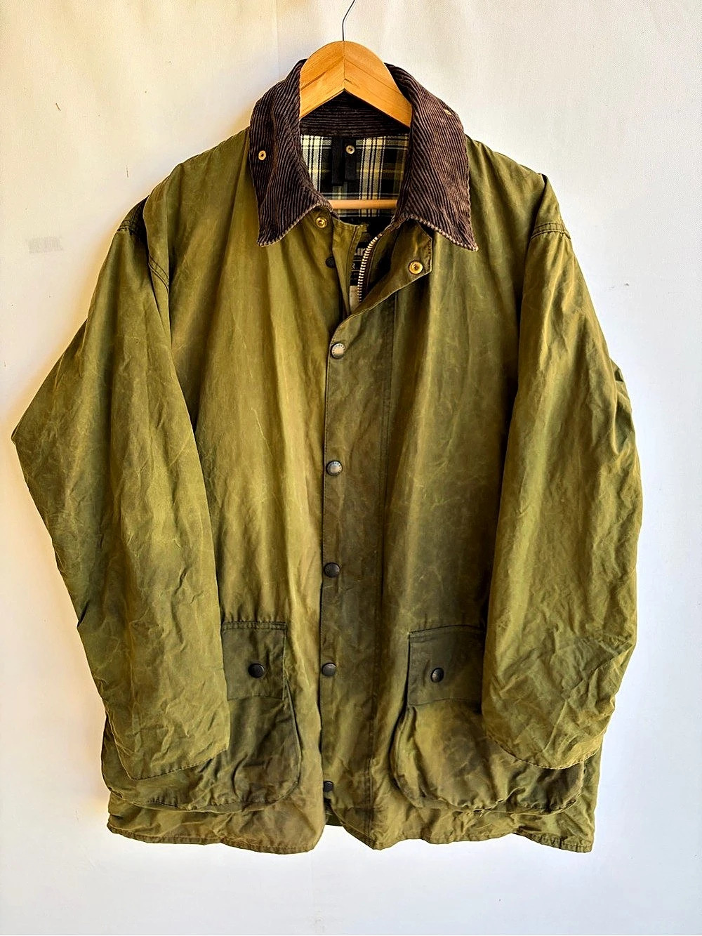 Vtg Barbour Border Waxed Jacket C44 Green England Tears/Distressed